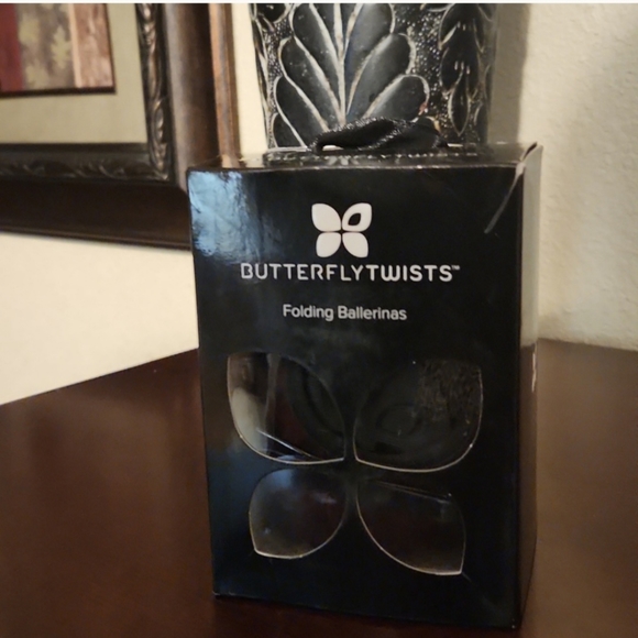 Butterfly Twists Ballet Flats EUR 40 US Size 9 Tara Berry Brushstroke Leopard - Picture 5 of 5